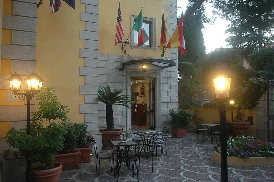 Hotel Relais Patrizi Rome 4*,
