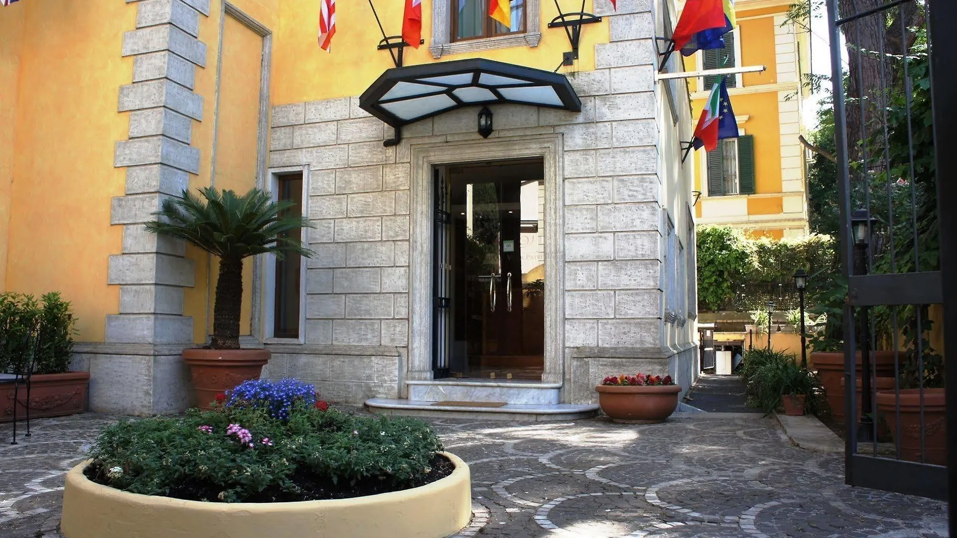 Hotel Relais Patrizi Rome Italy
